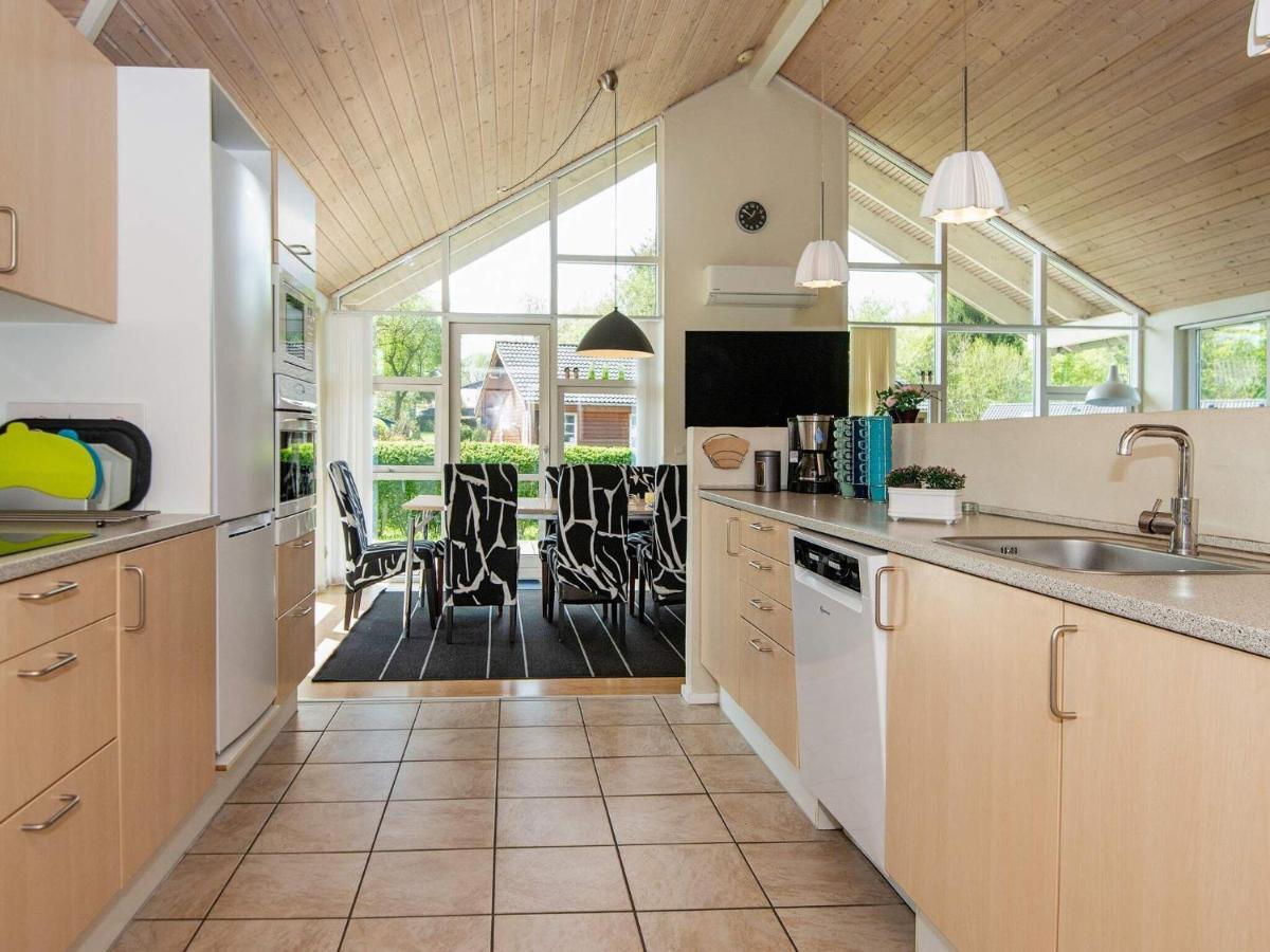 12 Person Holiday Home In Aabenraa Loddenhøj Екстериор снимка
