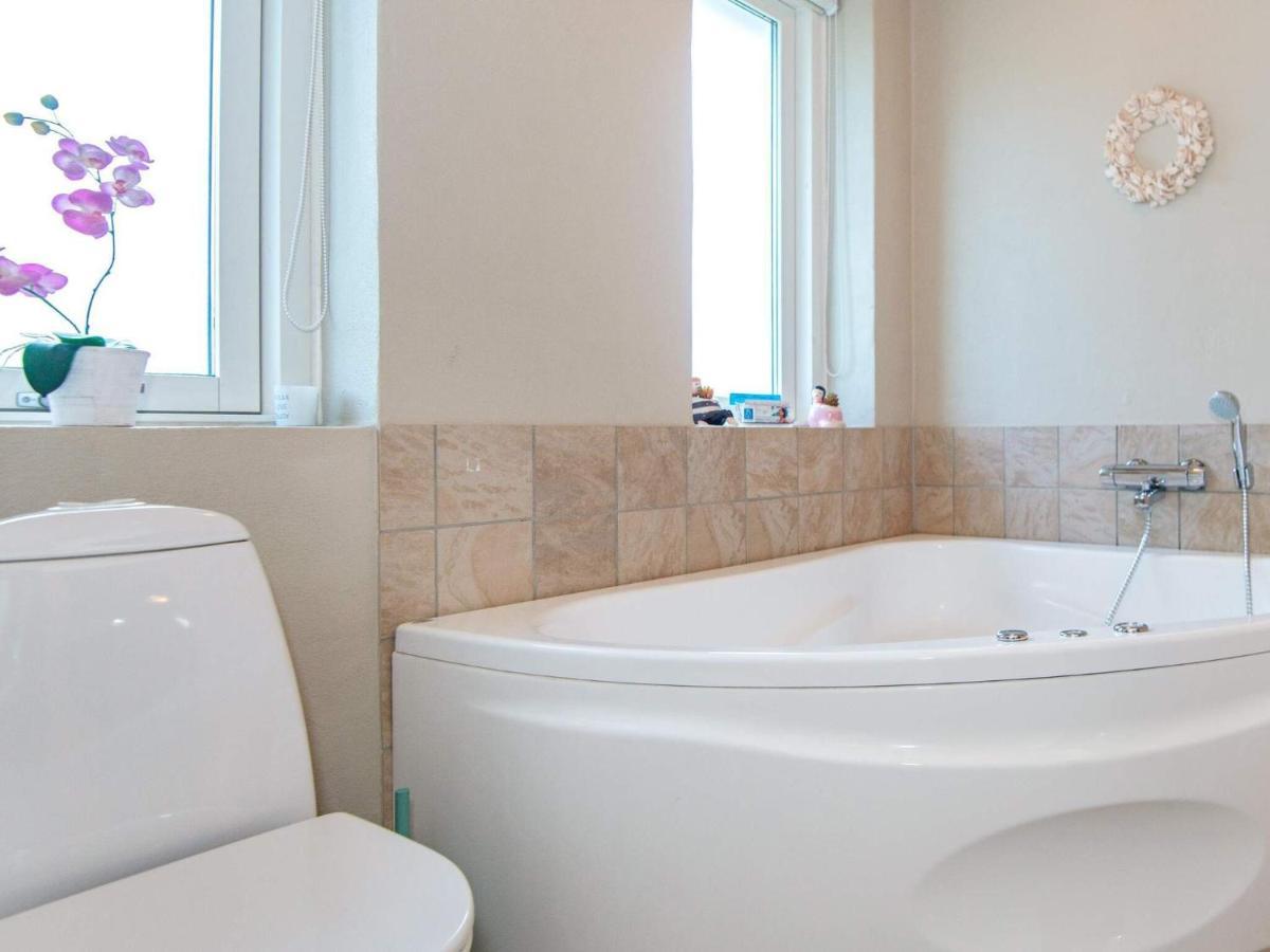 12 Person Holiday Home In Aabenraa Loddenhøj Екстериор снимка